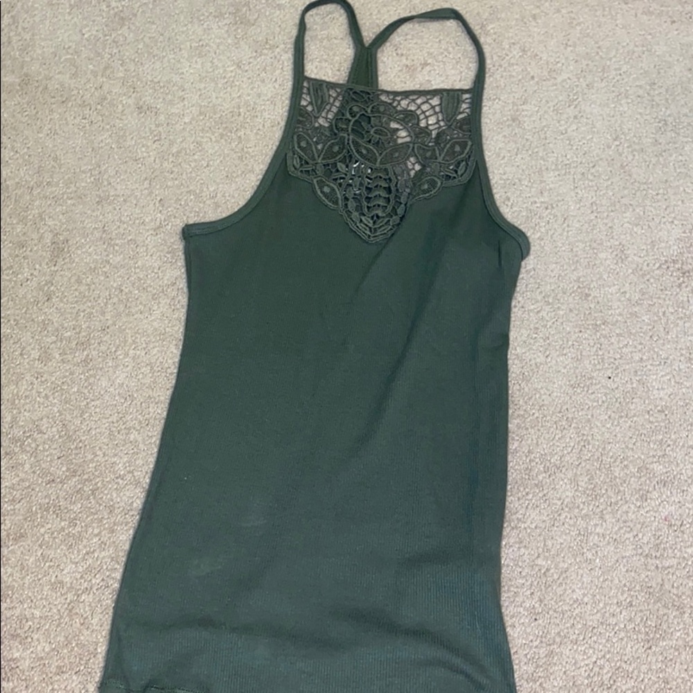Hollister tank